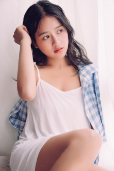 恶狼嘴里的小白兔